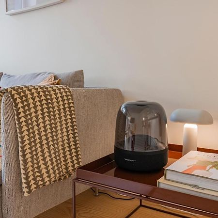 Deluxe 2Bdr Apartment W/ Patio By Lovelystay Lisboa Ngoại thất bức ảnh