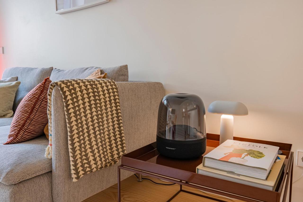 Deluxe 2Bdr Apartment W/ Patio By Lovelystay Lisboa Ngoại thất bức ảnh