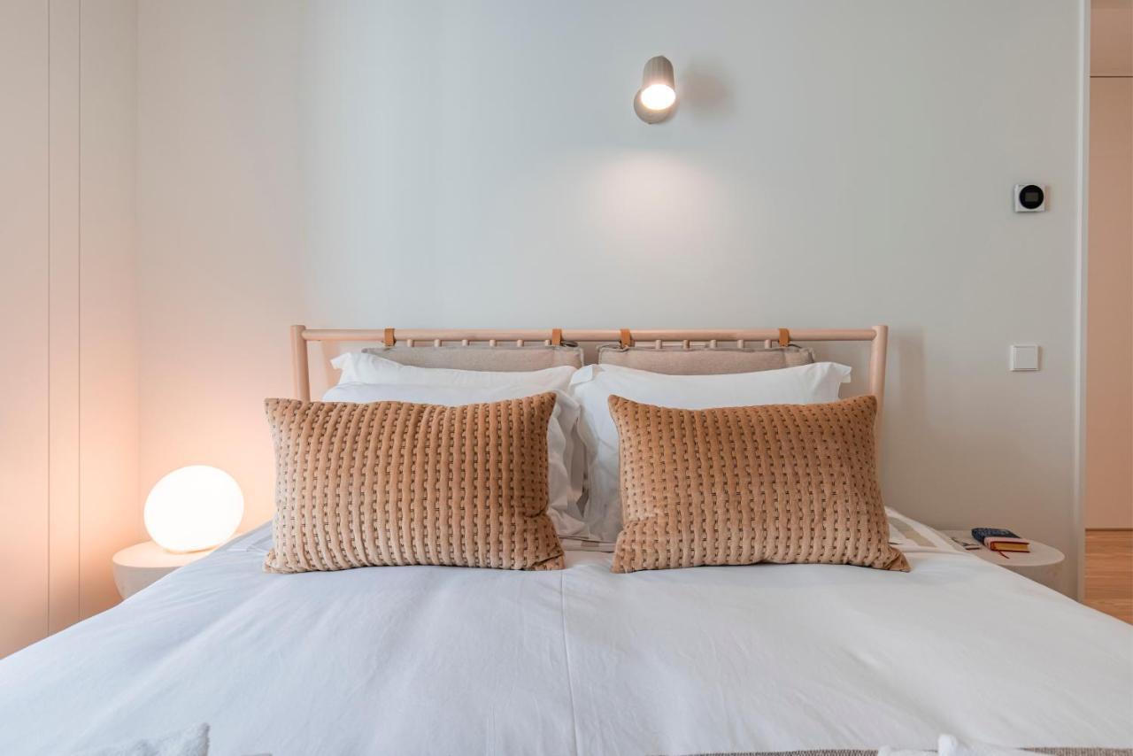 Deluxe 2Bdr Apartment W/ Patio By Lovelystay Lisboa Ngoại thất bức ảnh