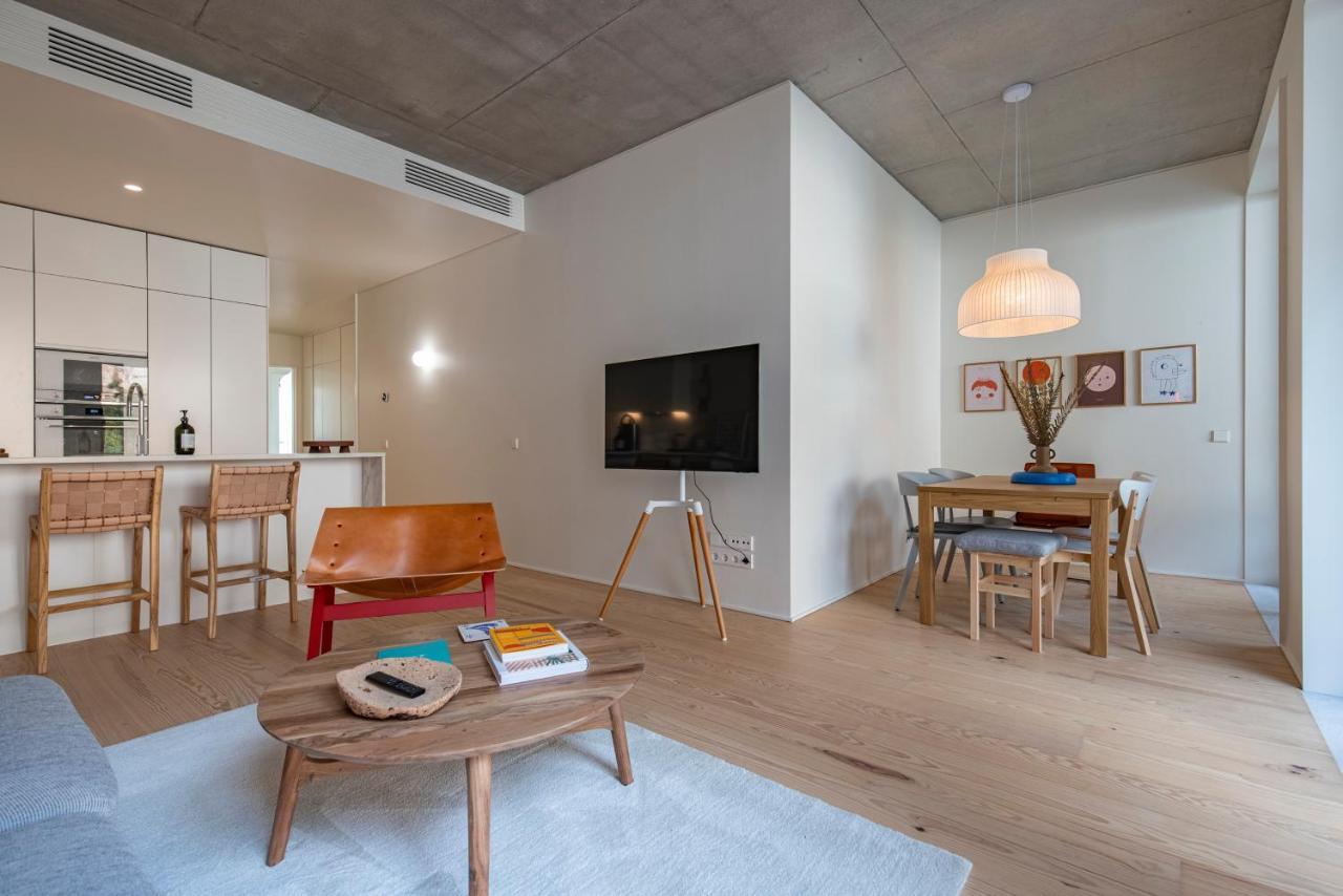 Deluxe 2Bdr Apartment W/ Patio By Lovelystay Lisboa Ngoại thất bức ảnh