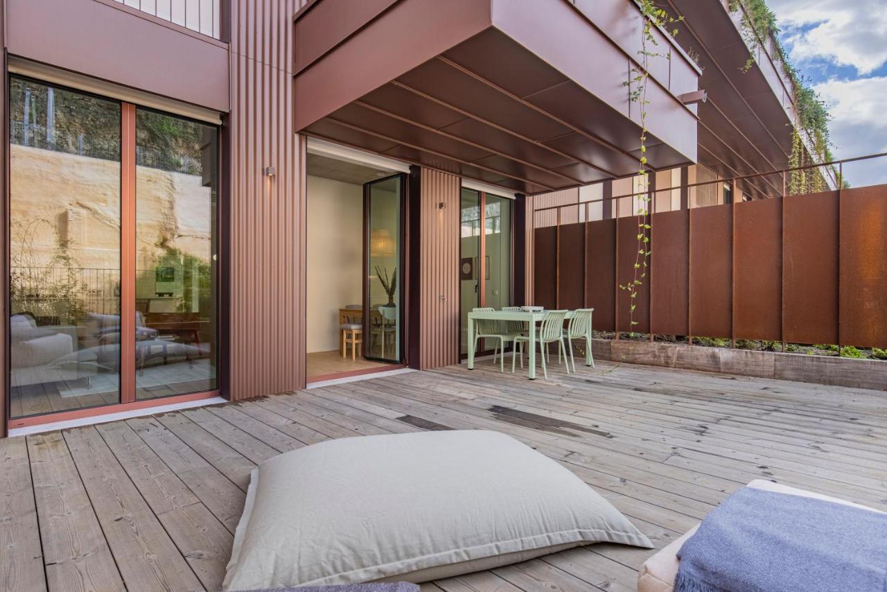 Deluxe 2Bdr Apartment W/ Patio By Lovelystay Lisboa Ngoại thất bức ảnh