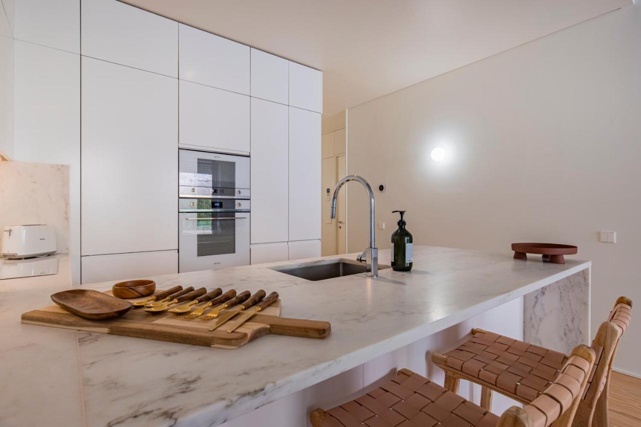 Deluxe 2Bdr Apartment W/ Patio By Lovelystay Lisboa Ngoại thất bức ảnh