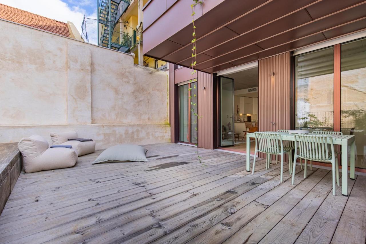 Deluxe 2Bdr Apartment W/ Patio By Lovelystay Lisboa Ngoại thất bức ảnh